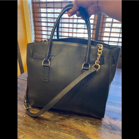 Michael Kors Authentic Black Leather Tote (Good condition) (large) - Picture 2 of 15